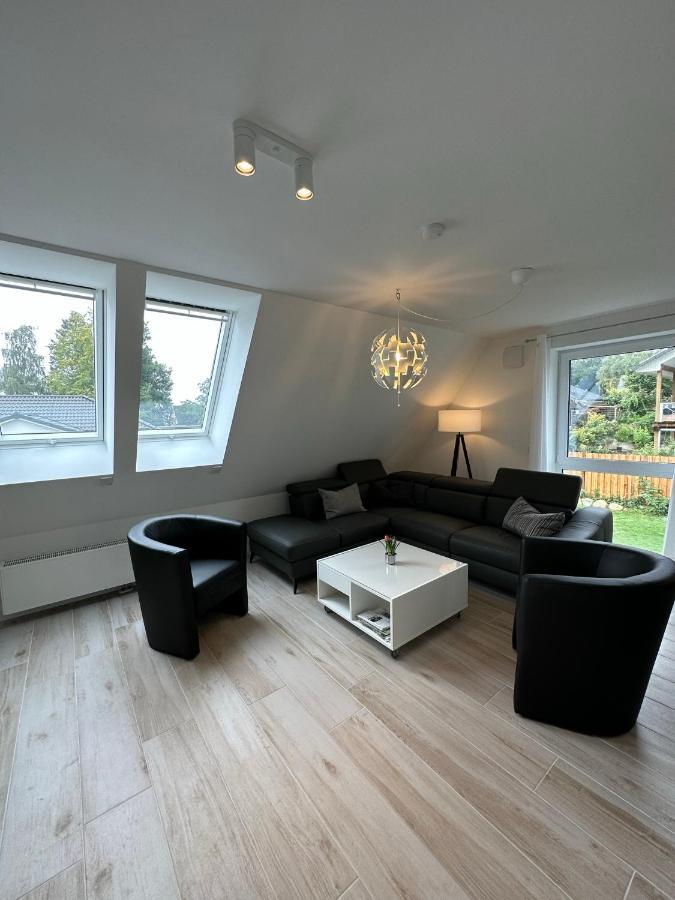 Helle, Grosszuegige Ferienwohnung Fuer 2 - 3 Personen Mit Parkplatz + E-Ladestation In Buchholz, Nordheide Buchholz in der Nordheide Exteriör bild